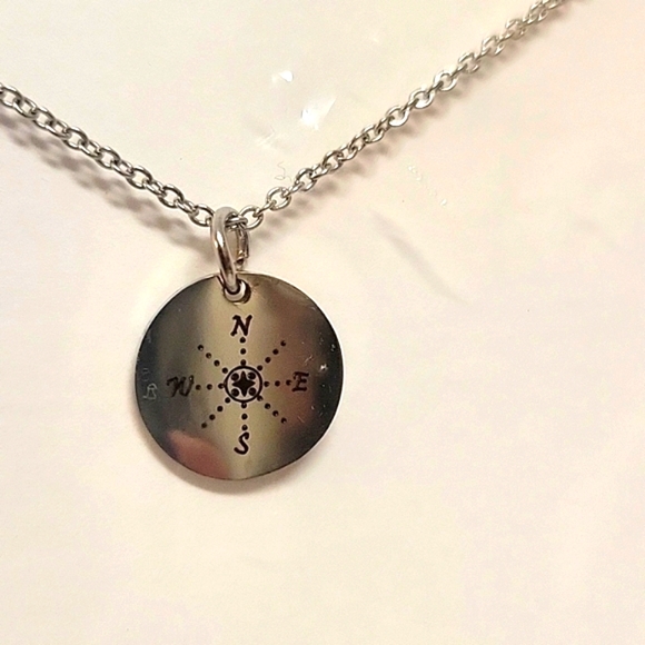 Compass Necklace Plunder Stainless Steel with engraved compass - Picture 2 of 4